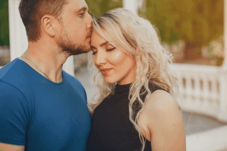 Heet en discreet HeartVow leden vinden